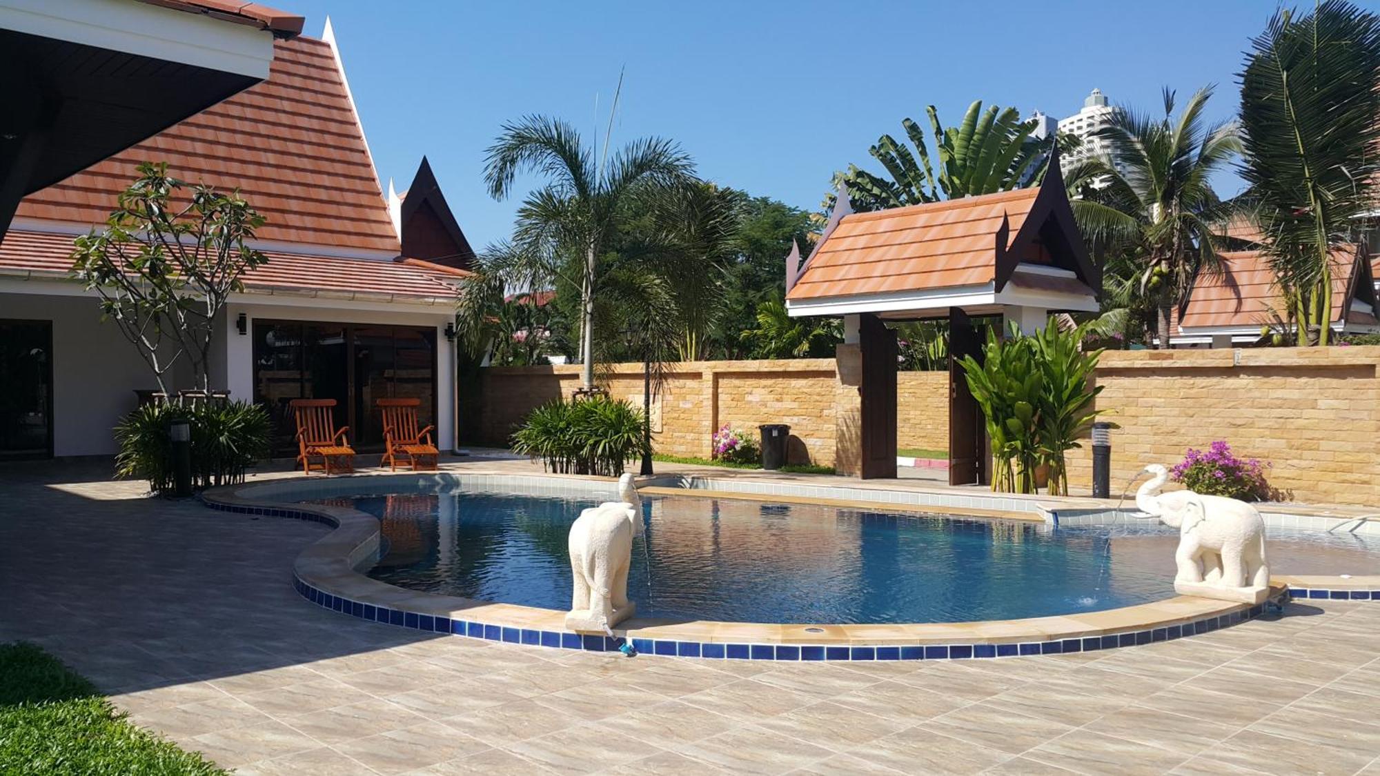 Vip Chain Resort Pool Villa Ban Phe Ngoại thất bức ảnh